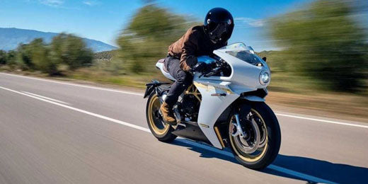 MV AGUSTA SUPERVELOCE ON TRACK REVIEW